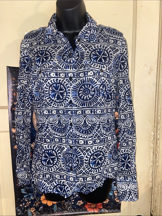 Tory Burch Tops - TORY BURCH GEO MEDALLION BUTTON DOWN SHIRT Navy Blue & Tan